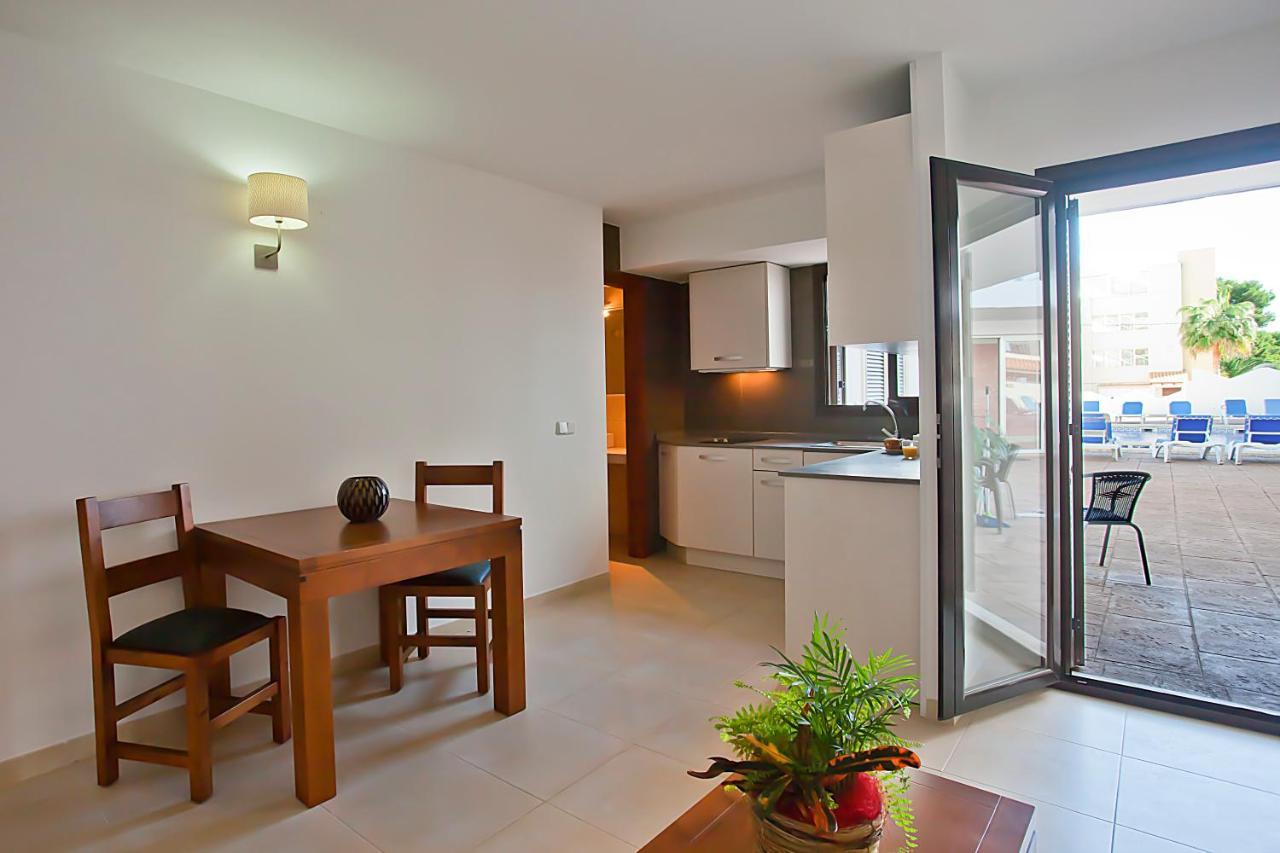 Apartamentos Don Quijote Кала Ратхада Екстериор снимка